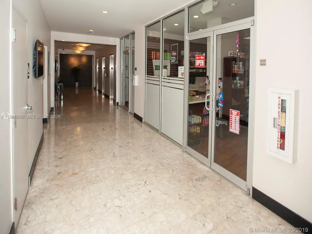 1200 West Ave #521 Miami Beach, FL 33139