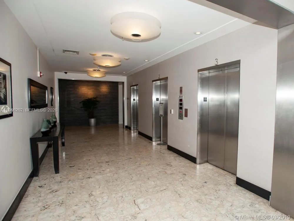 1200 West Ave #521 Miami Beach, FL 33139
