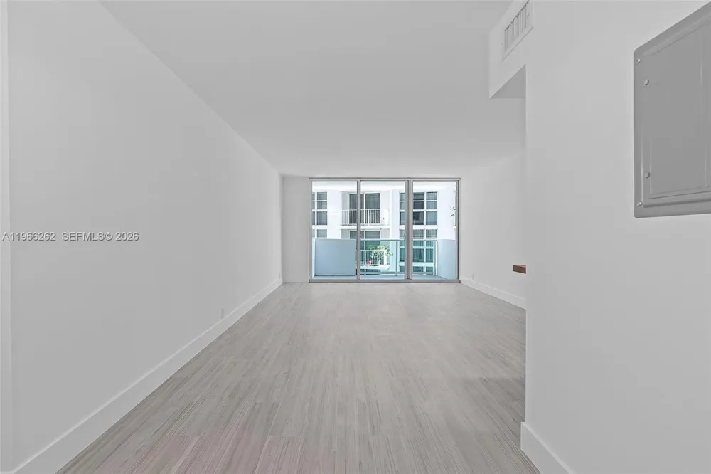 1200 West Ave #521 Miami Beach, FL 33139