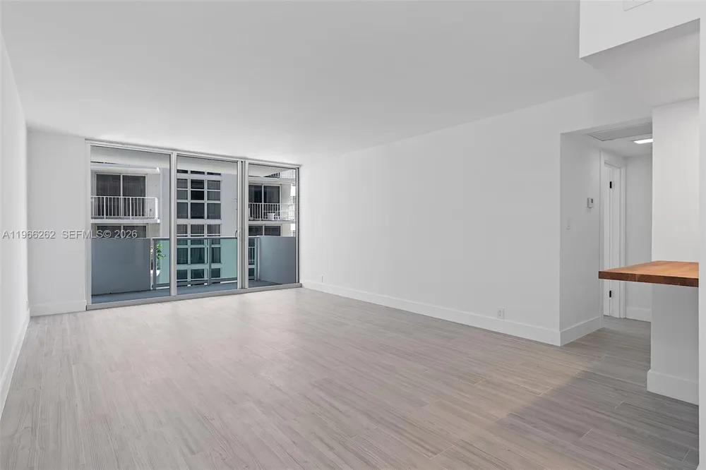 1200 West Ave #521 Miami Beach, FL 33139