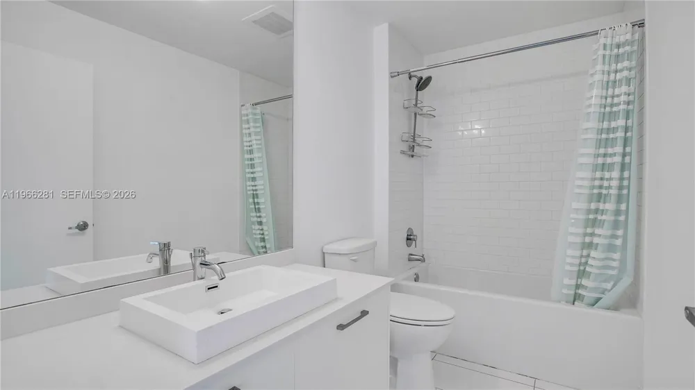 151 SE 1st St #2101 Miami, FL 33131