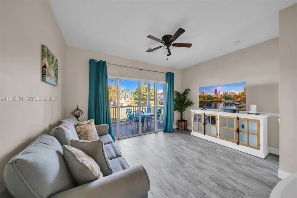5101 Sunset Village Dr Duck, FL 33050