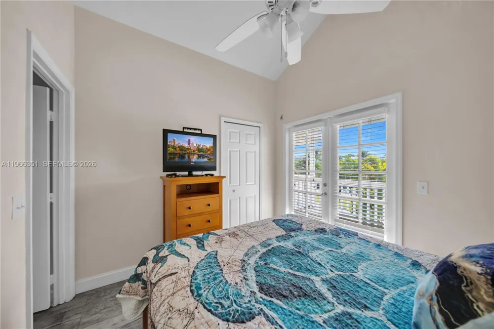 5101 Sunset Village Dr Duck, FL 33050