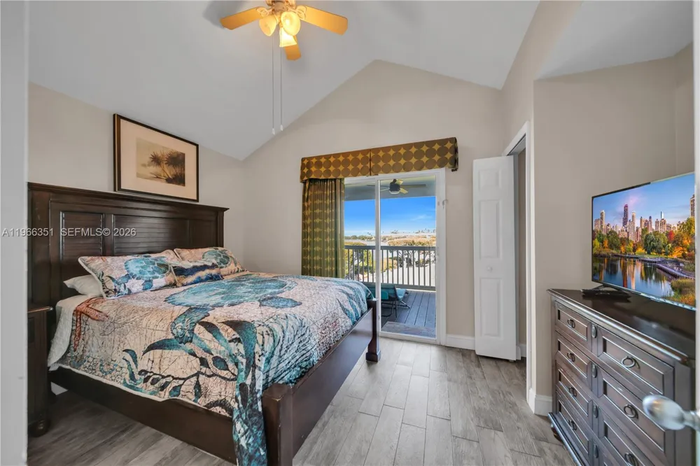 5101 Sunset Village Dr Duck, FL 33050