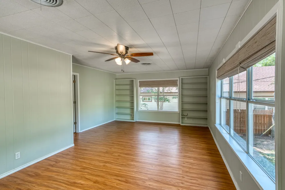 207 Princess Terrace Sunrise Beach, TX 78643
