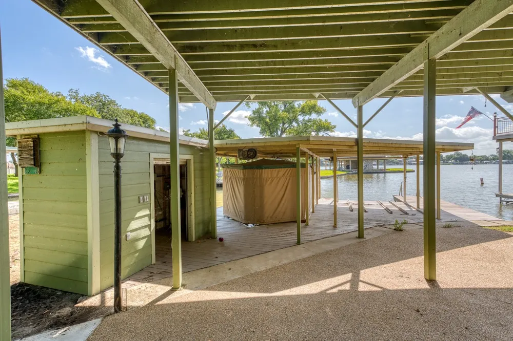 207 Princess Terrace Sunrise Beach, TX 78643