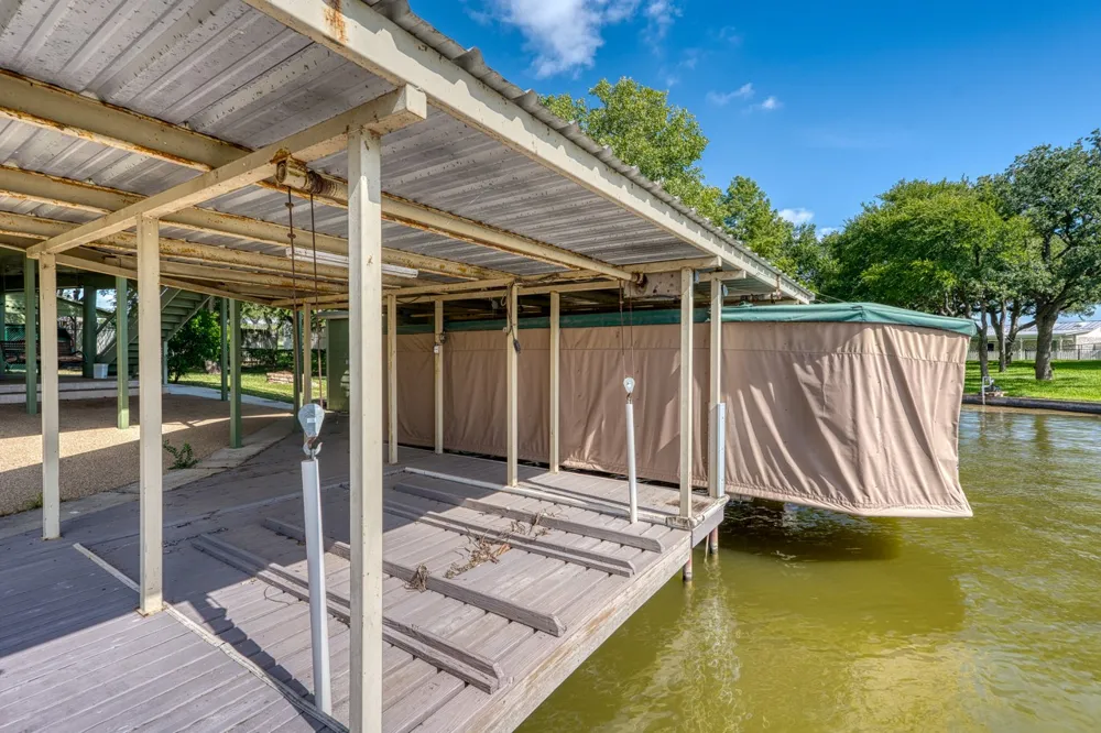 207 Princess Terrace Sunrise Beach, TX 78643