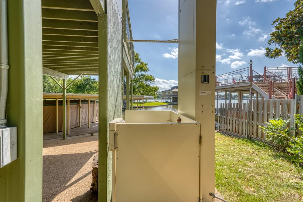 207 Princess Terrace Sunrise Beach, TX 78643