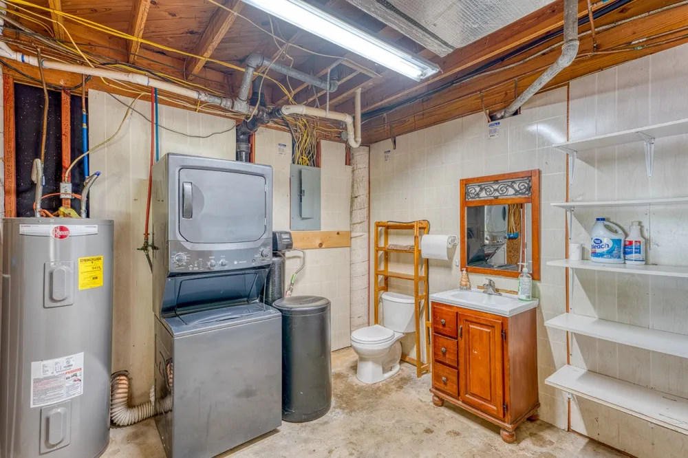 207 Princess Terrace Sunrise Beach, TX 78643