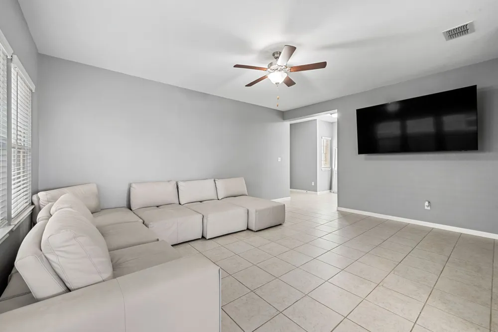 436 Spinnaker Loop Kyle, TX 78640