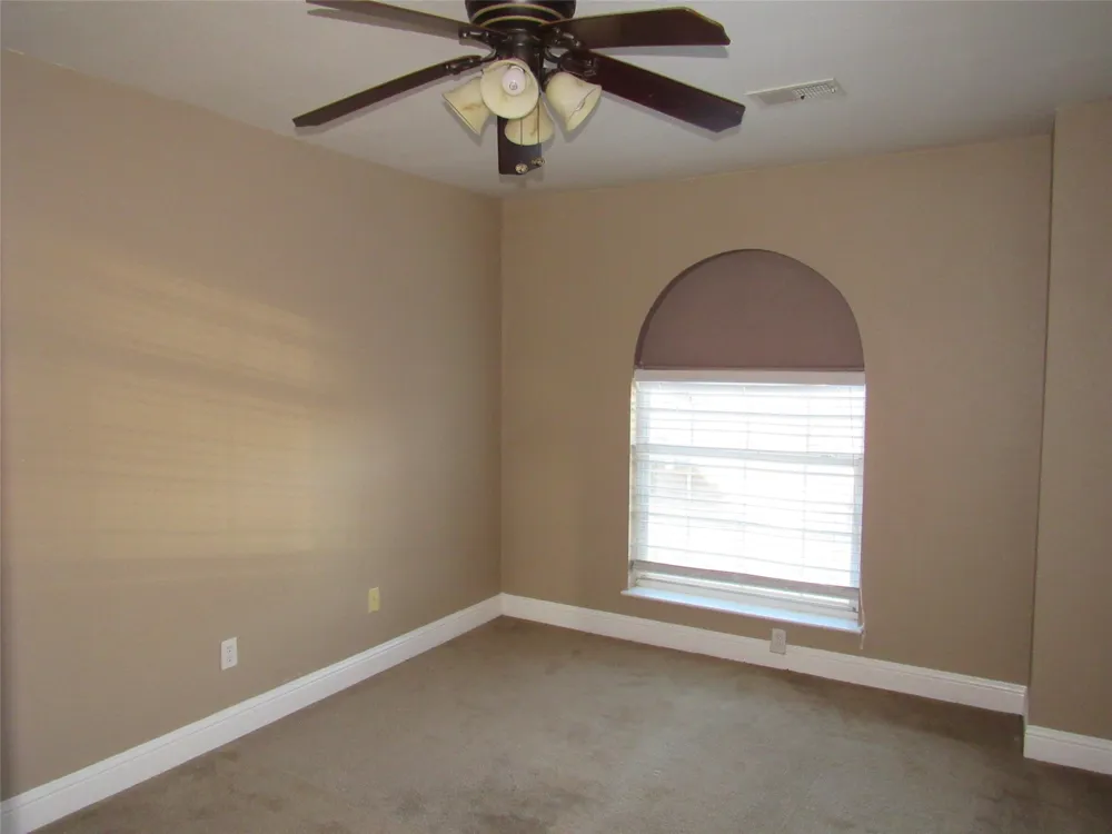 39220 Shadow Ridge Drive Whitney, TX 76692