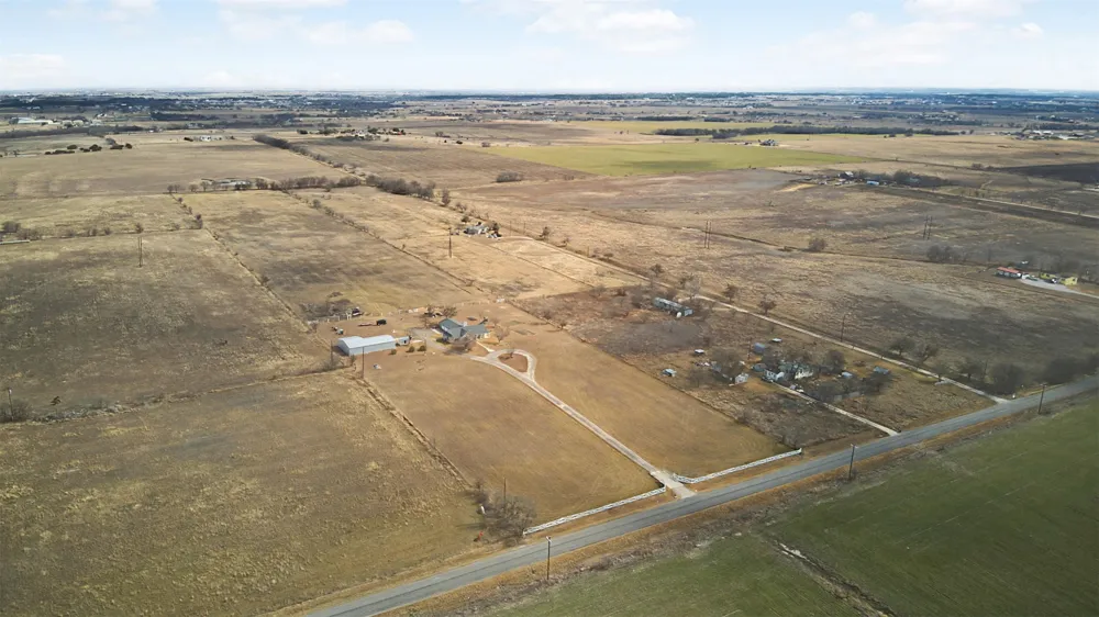 1050 County Road 141 Georgetown, TX 78626