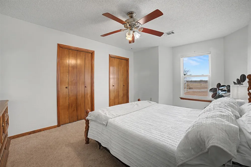 1050 County Road 141 Georgetown, TX 78626