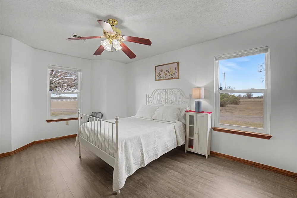 1050 County Road 141 Georgetown, TX 78626