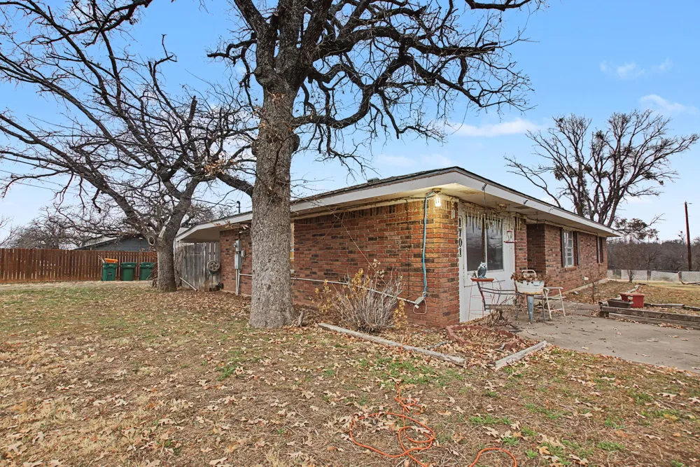 1701 Valley View Lane Granite Shoals, TX 78654
