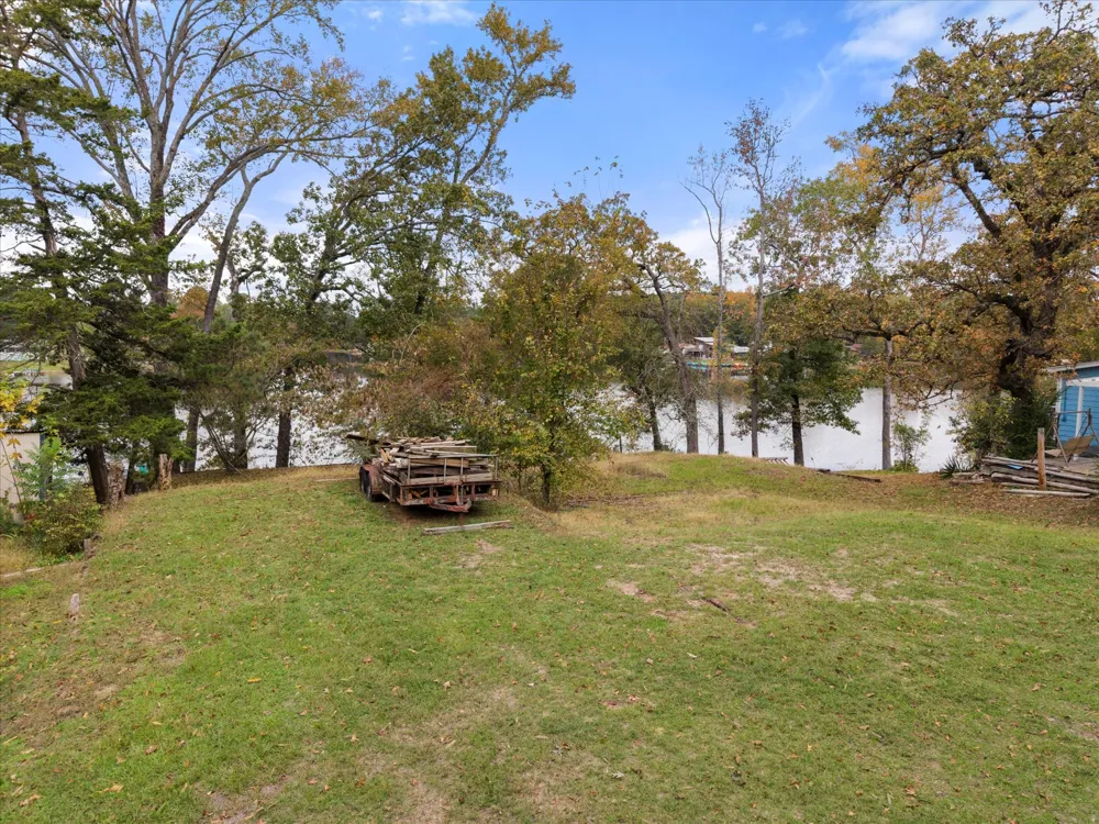 641 Naples Omaha, TX 75571
