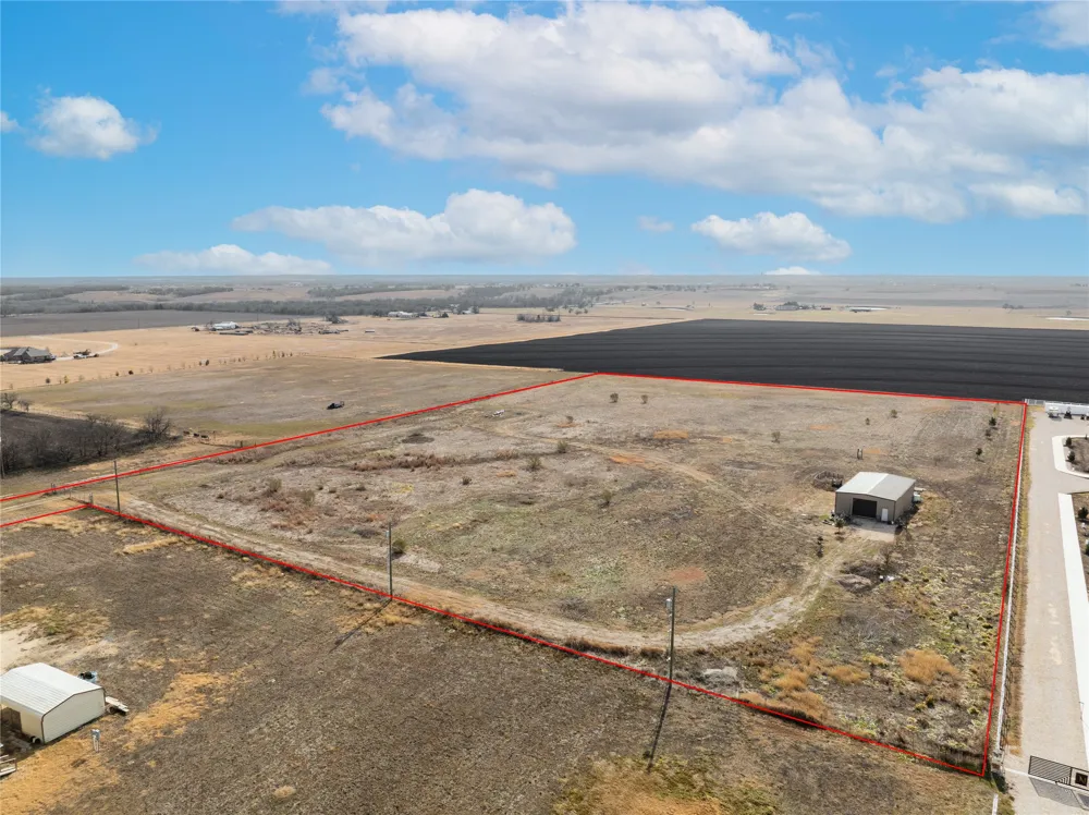 824 County Road 451 Coupland, TX 78615
