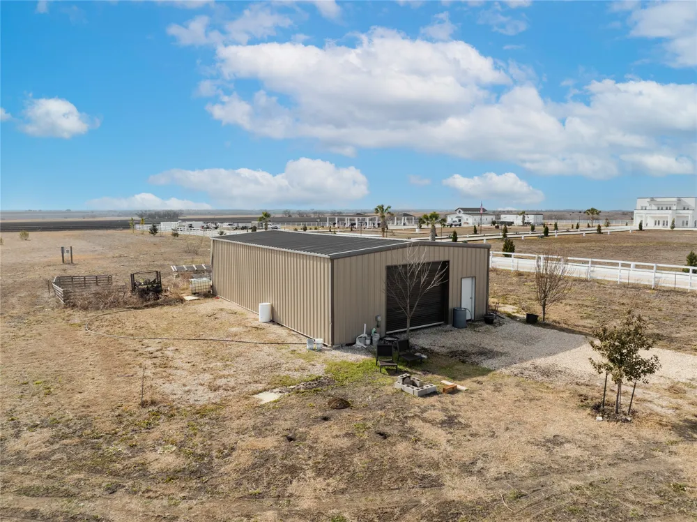 824 County Road 451 Coupland, TX 78615