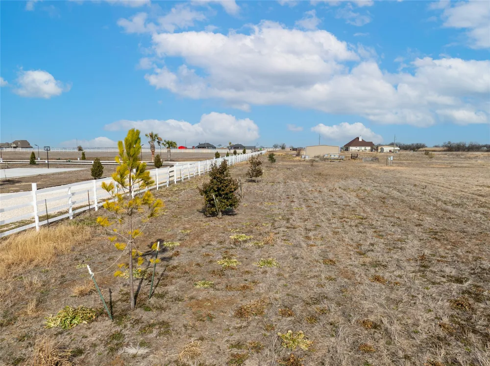 824 County Road 451 Coupland, TX 78615