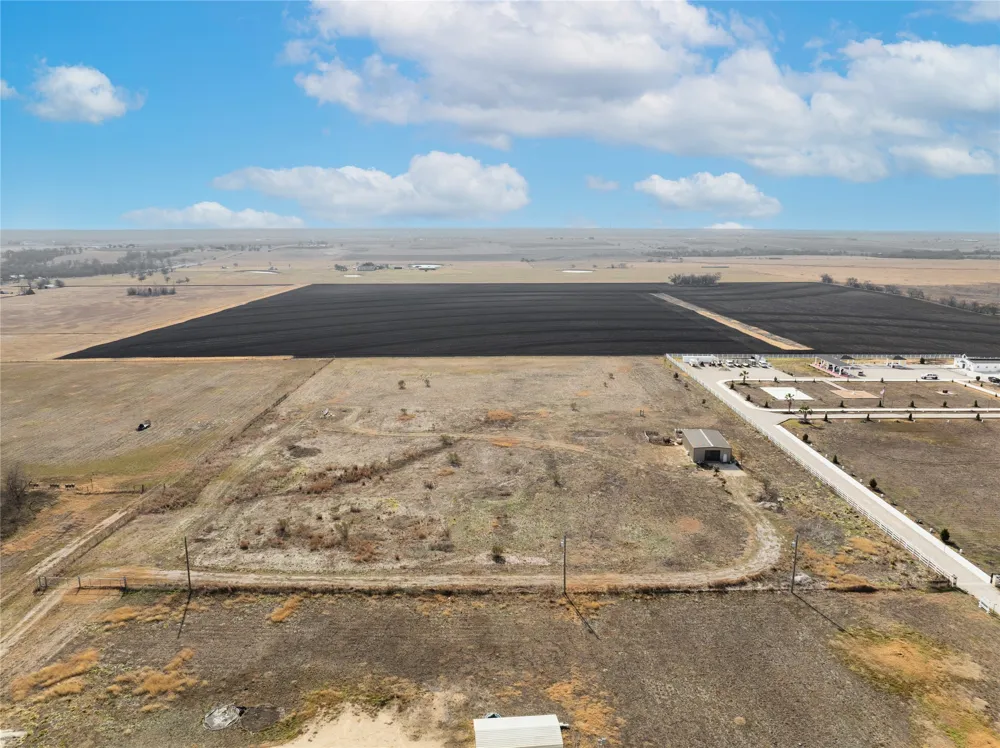 824 County Road 451 Coupland, TX 78615