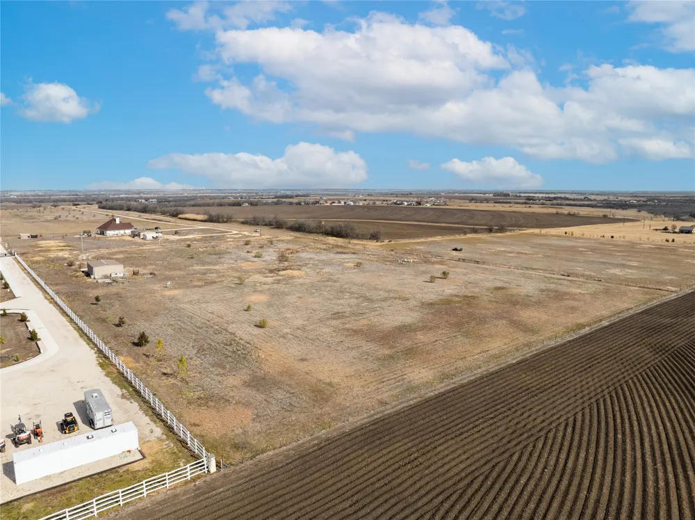 824 County Road 451 Coupland, TX 78615