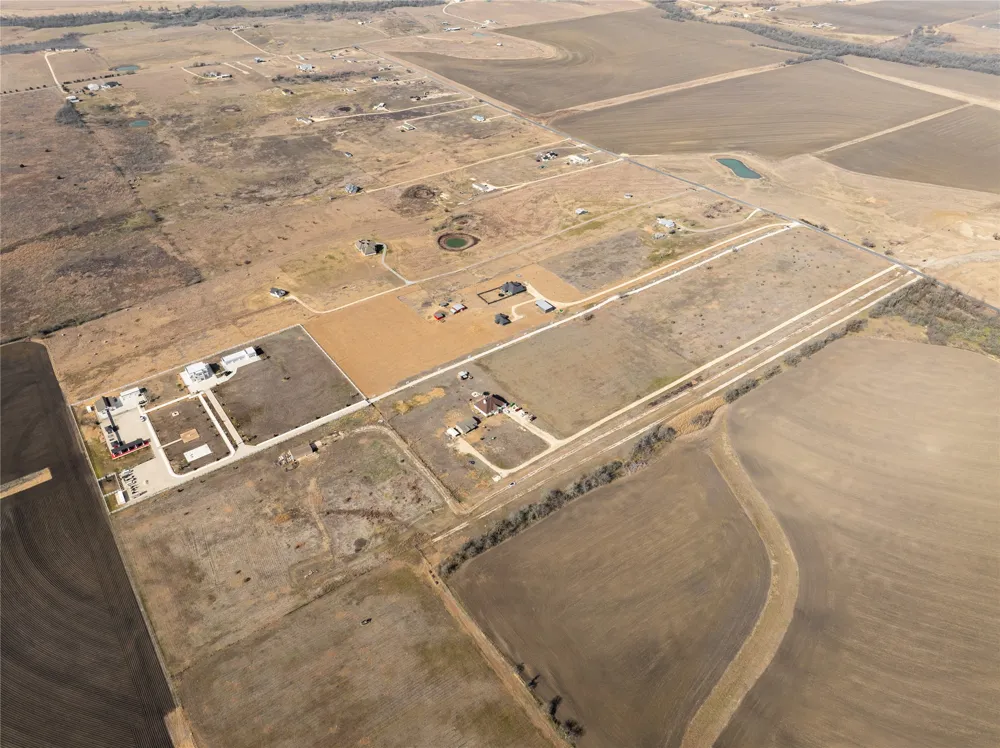 824 County Road 451 Coupland, TX 78615