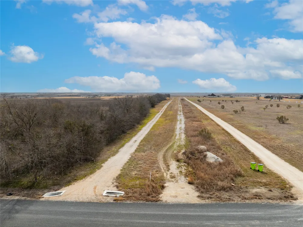 824 County Road 451 Coupland, TX 78615