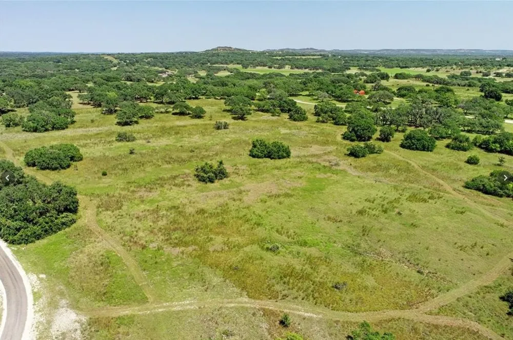 920 Crosswind Drive Blanco, TX 78606
