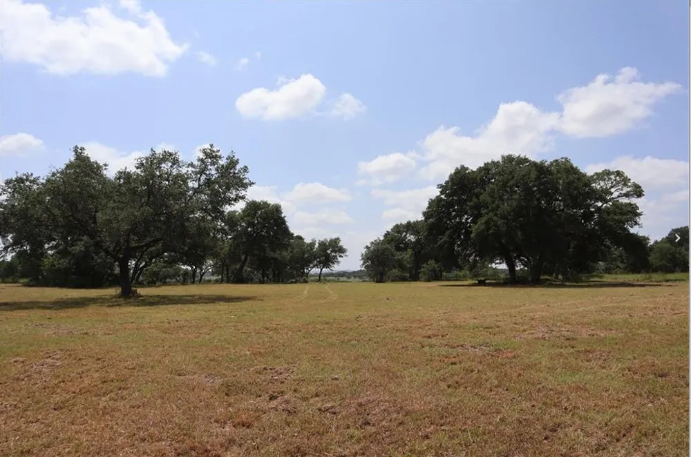 920 Crosswind Drive Blanco, TX 78606