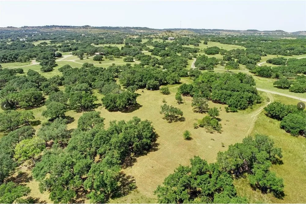 920 Crosswind Drive Blanco, TX 78606