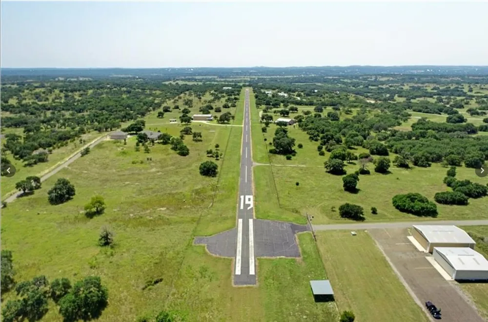 920 Crosswind Drive Blanco, TX 78606