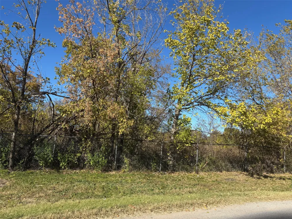 13 Winn Road Collinsville, TX 76268