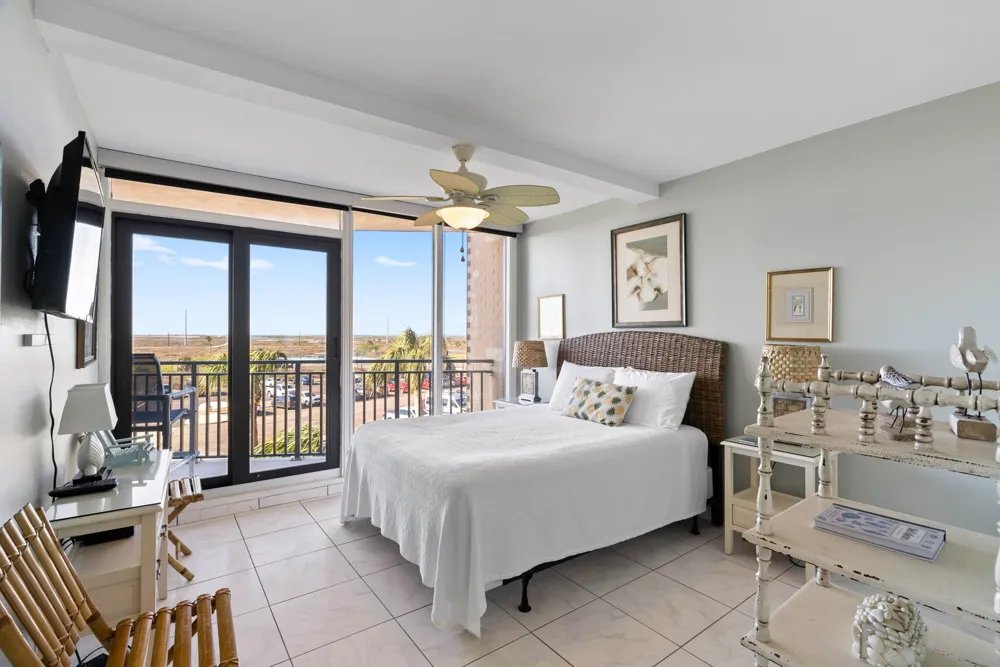 6649 Seacomber Drive #310 Port Aransas, TX 78373