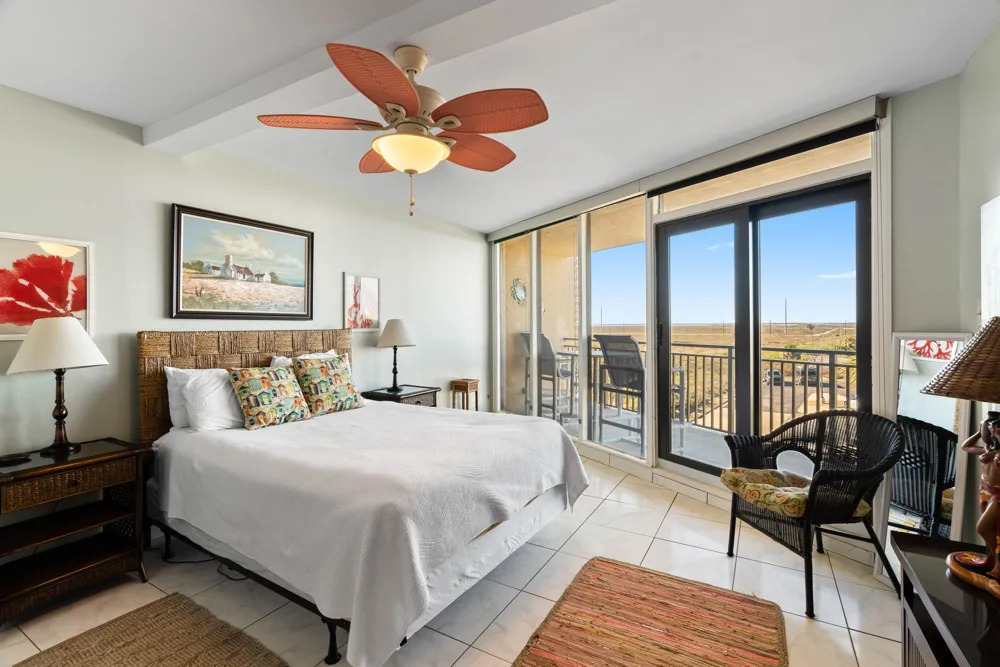6649 Seacomber Drive #310 Port Aransas, TX 78373