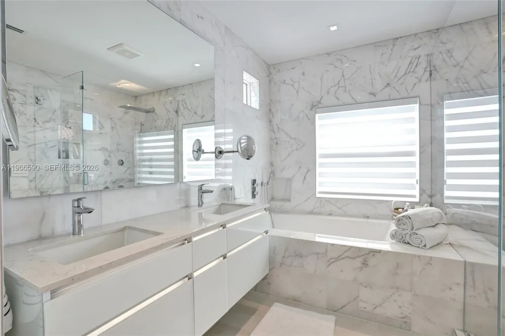 20824 NE 37th Ave #20824 Aventura, FL 33180