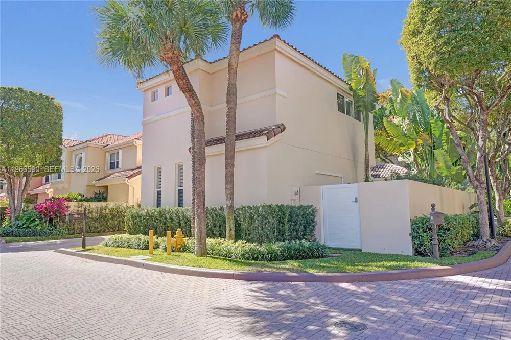 20824 NE 37th Ave #20824 Aventura, FL 33180