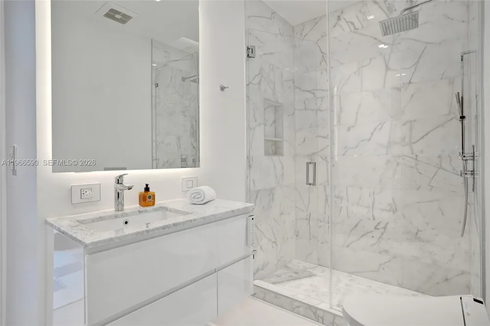20824 NE 37th Ave #20824 Aventura, FL 33180