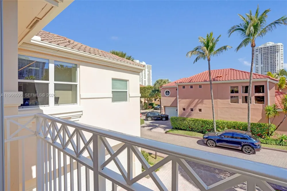 20824 NE 37th Ave #20824 Aventura, FL 33180