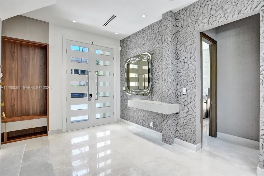 20824 NE 37th Ave #20824 Aventura, FL 33180