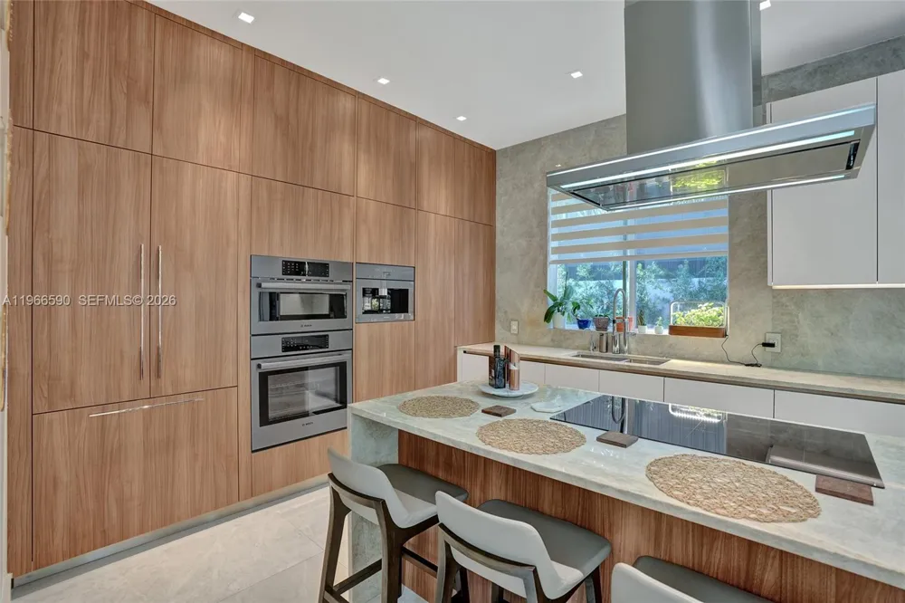 20824 NE 37th Ave #20824 Aventura, FL 33180