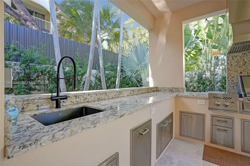 20824 NE 37th Ave #20824 Aventura, FL 33180