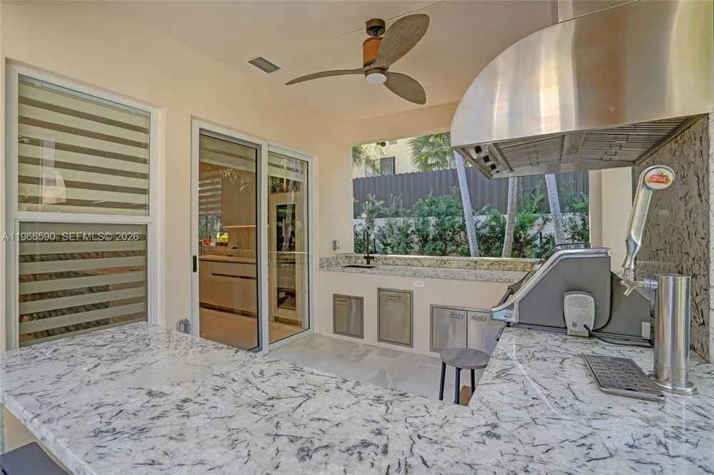 20824 NE 37th Ave #20824 Aventura, FL 33180