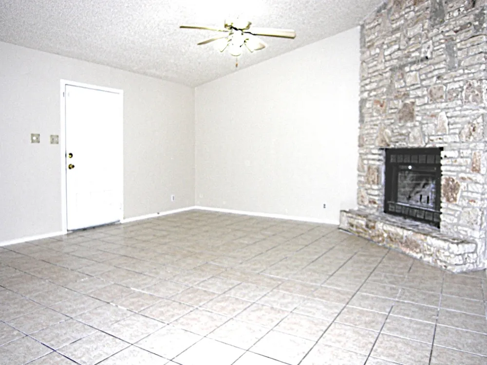 21513 Coyote Trail #B rt Lago Vista, TX 78645