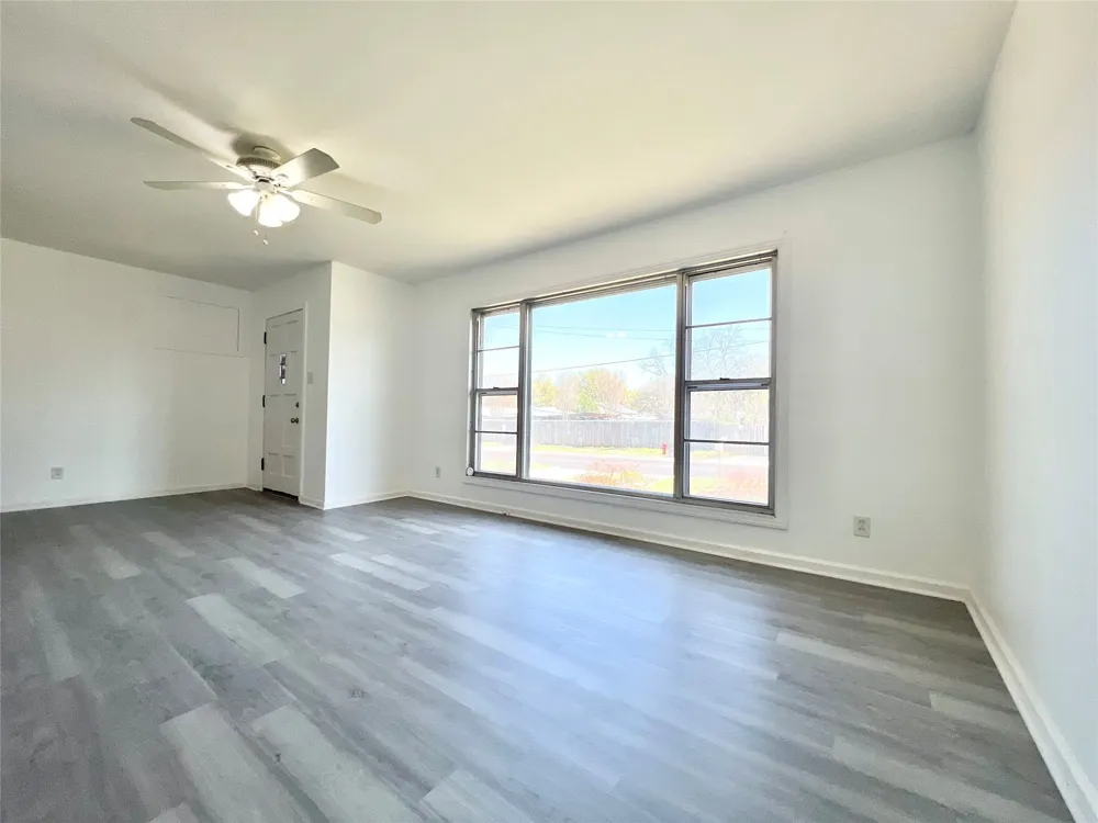 1205 W 10th Street McGregor, TX 76657