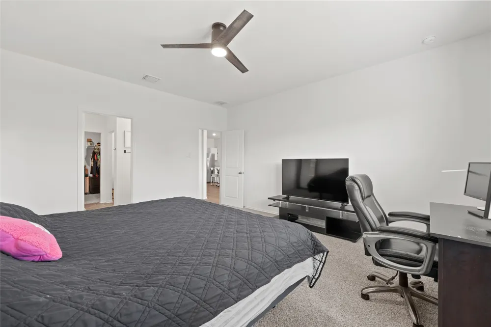 790 Arnold Loop Kyle, TX 78640