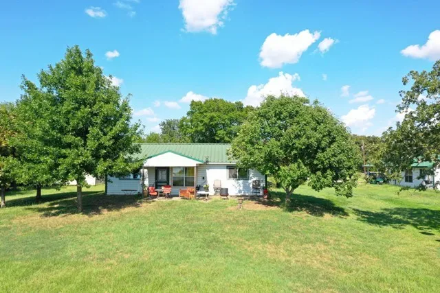 151 LCR Cedar C3 Mexia, TX 76667