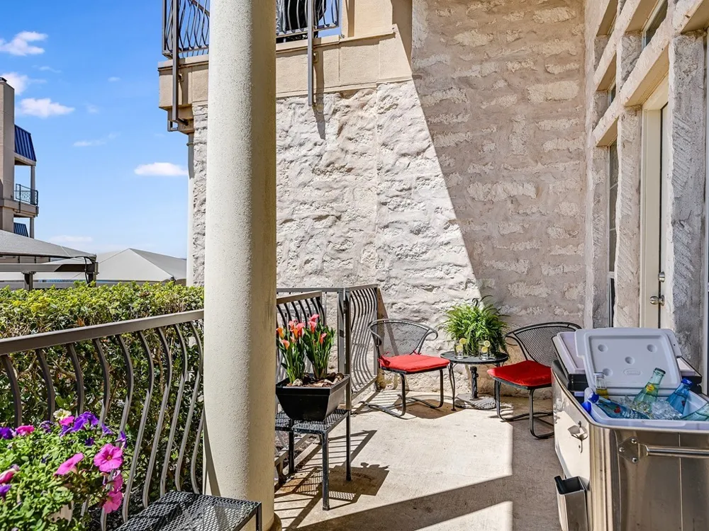 2918 Ranch Road 620 #X-205 Austin, TX 78734
