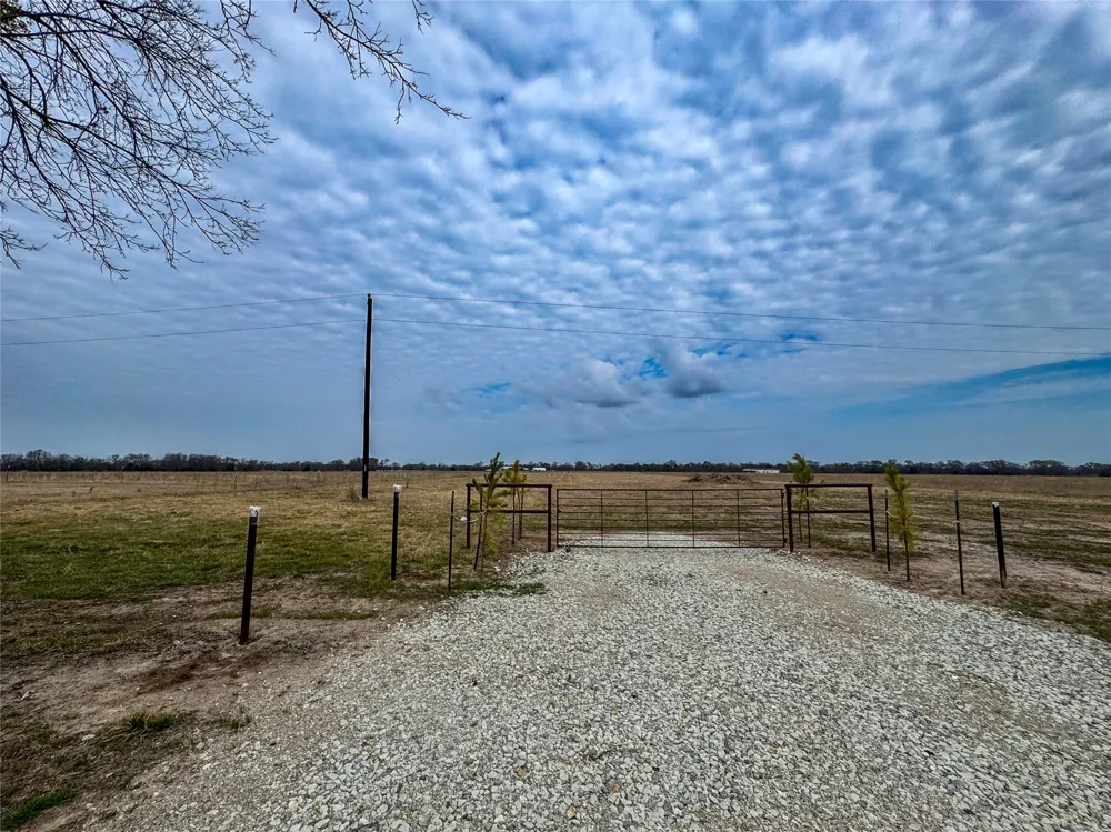 375 County Road 1515 Point, TX 75472
