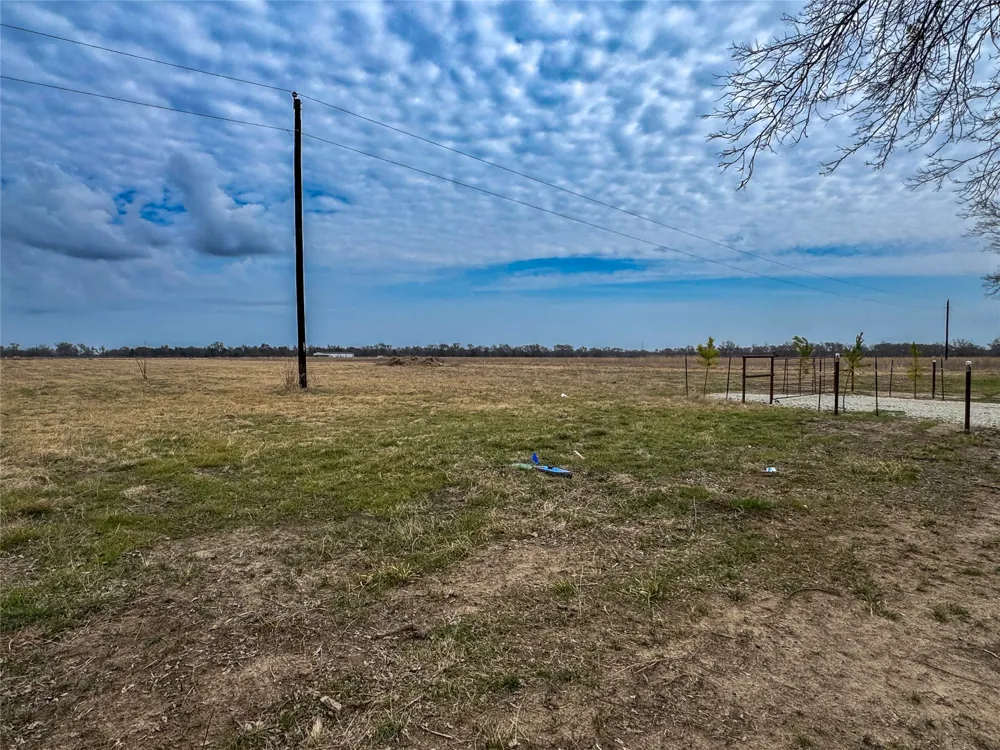 375 County Road 1515 Point, TX 75472