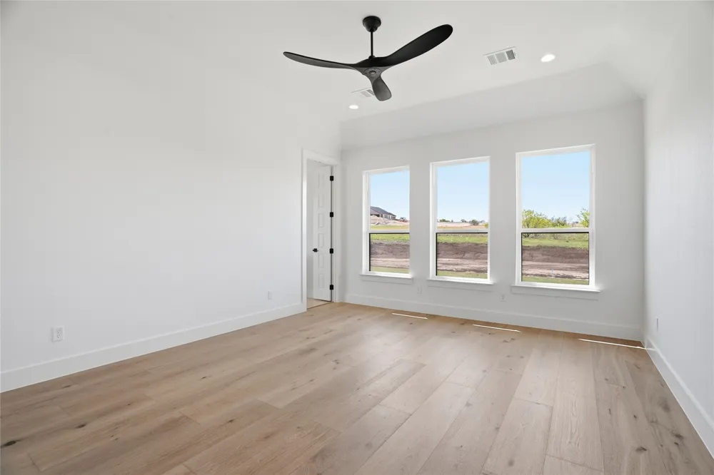 5009 Frost Creek Aledo, TX 76008